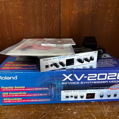 Roland XV-2020 64-Voice Expandable Synthesizer Module w/ box power supply