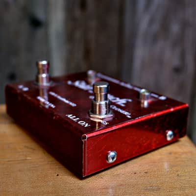 Star Touch One Step Closer AB/Y Signal Splitter - Candy Apple Red image 3