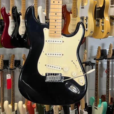 Fender American Stratocaster 2002 Black Mn image 1
