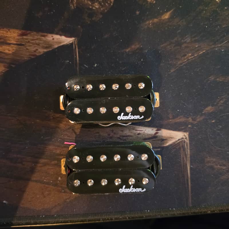 Jackson Dinky humbuckers 2020 - Black image 1