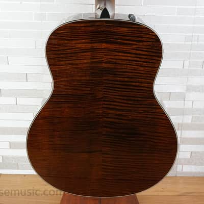 Taylor 618e 2015 – Natural – Extreme Flamed Maple Back & Sides image 2