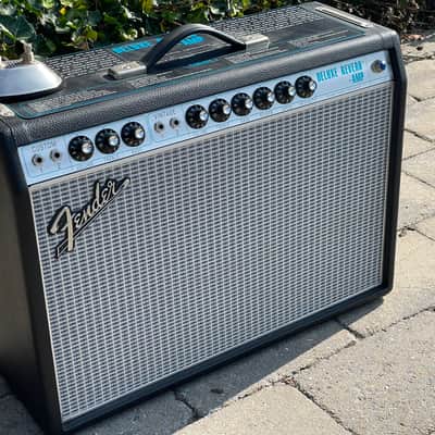 Fender '68 Custom Deluxe Reverb 2-Channel 22-Watt 1x12" Guitar Combo image 4