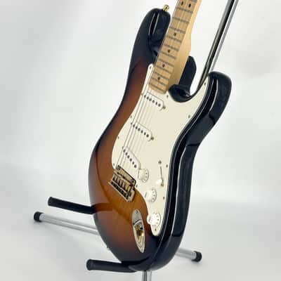 2014 Fender 60th Anniversary Commemorative American Stratocaster – 2 Tone Sunburst image 7