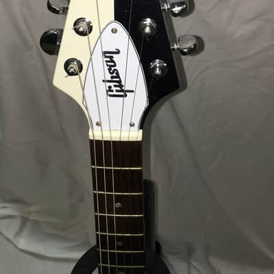 1991 Gibson Flying V Black & white image 3