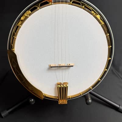Gold Tone Mastertone™ OB-Grandee Flying Eagle Banjo Vintage Sunburst w/ Case image 2