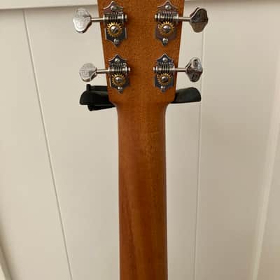 Larrivee 00-40 Legacy Series Sitka Spruce/Mahogany 2021 Natural Satin finish image 6