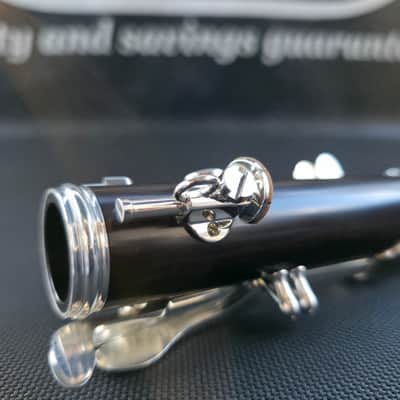 Yamaha YCL-650 Grenedilla  Wood Bb Clarinet Silver Keys - Professional image 7
