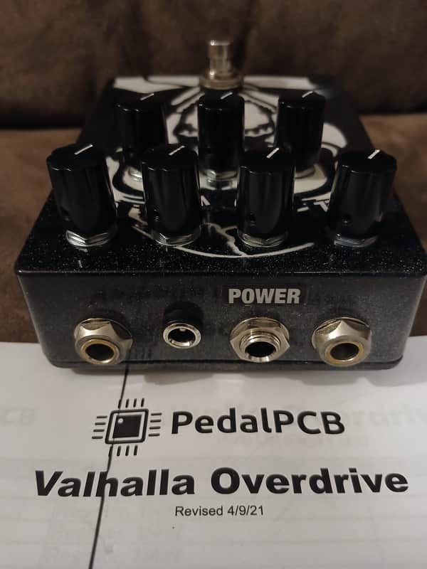PigStompPedals "Diezel VH-4 clone" PedalPCB -Valhalla- Glow in the dark skull finish image 1