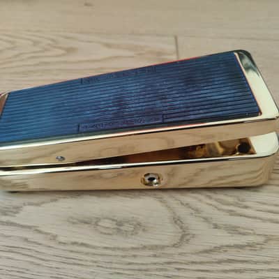 Dunlop GCB95G 50th Anniversary Cry Baby Wah 2017 - 2019 - Gold image 3
