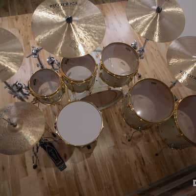 YAMAHA PHOENIX PHX 6 PIECE DRUM KIT, POLAR WHITE WITH GOLD FITTINGS image 6