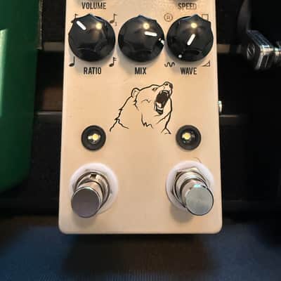 JHS Kodiak Tremolo | Reverb