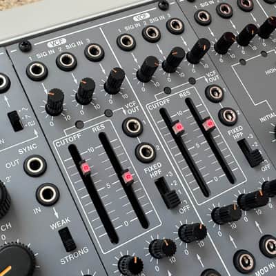 Behringer System 100 Clone with TipTop Audio Mantis Case and Carry Backpack System 100 Full Build 2025 - Gray image 4