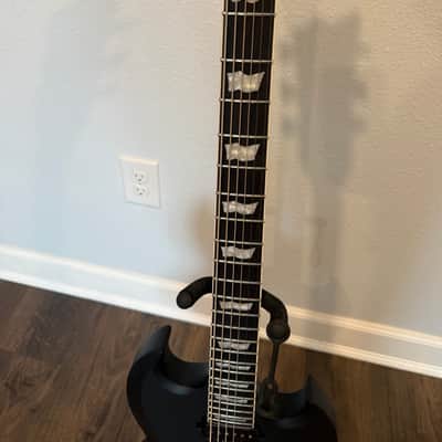 ESP LTD Viper-1000 Baritone 2022 - Present - Black Satin image 2