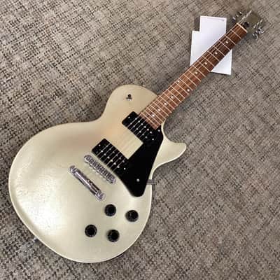 Gibson Les Paul Modern Lite 2023 - Present in Gold Mist Satin image 2