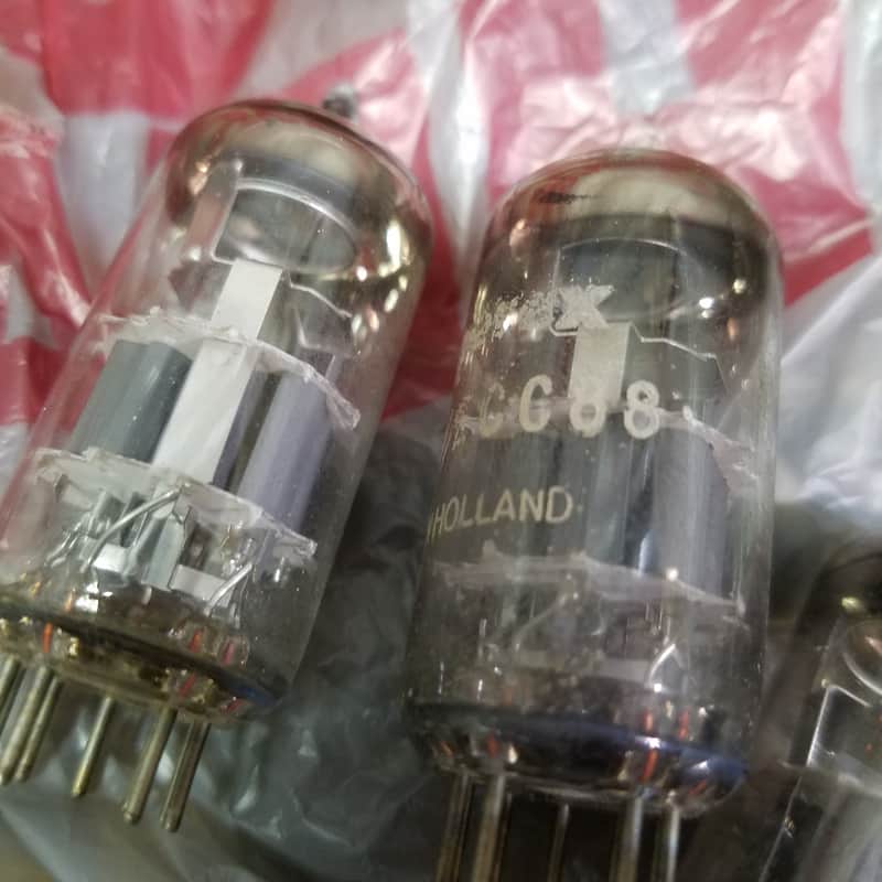 Amperex ONE (1) 6DJ8 AT1000 Weak Vacuum Tube Heerlen Small Halo Getter GA7 GAA GAC T4 ECC88 dual triode 1962-1968 image 1