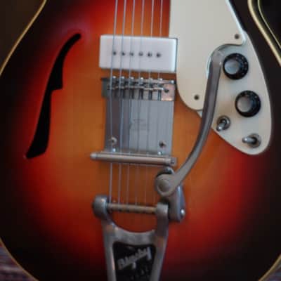 Micro-Frets Spacetone Custom Model 1970 Sunburst image 4