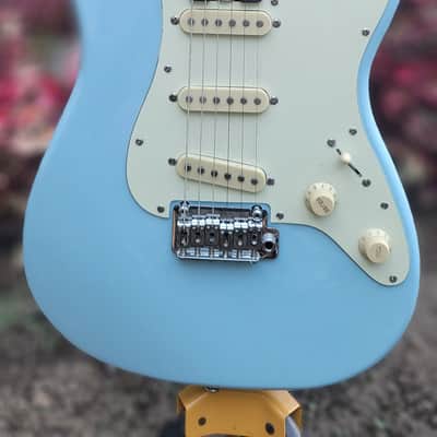 Schecter Nick Johnston Traditional with Roasted Maple Fretboard - Atomic Frost image 2