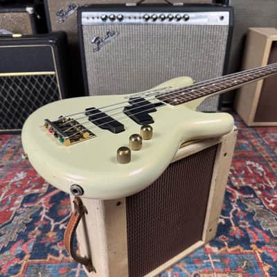 Yamaha Motion Bass MBIII Super Edition Short Scale Bass w/HSC 1980's - Pearl White image 10
