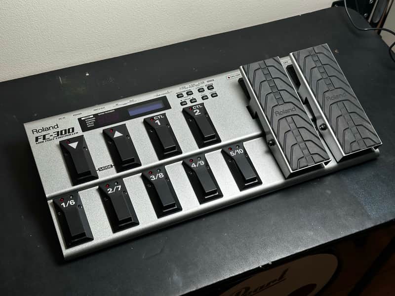 Roland FC-300 MIDI Footswitch Controller 2010s - Silver image 1