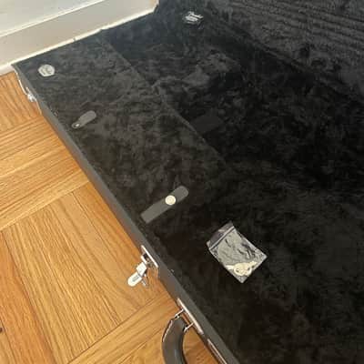 Fender Pro Series Precision Bass/Jazz Bass Case (Black) 2024 - Black image 8