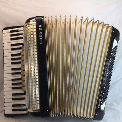 Vintage 1960's Hohner Verdi III M Accordion 120 Bass 9 Treble 3 Bass Reeds image 2