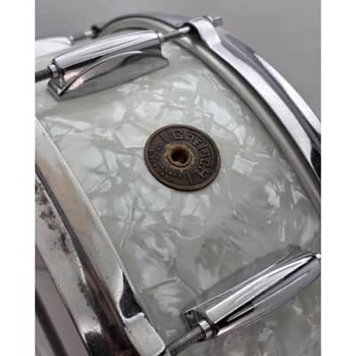 Used Vintage Gretsch Snare Drum White Marine Pearl - Fair image 2