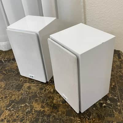 2 NHT Super Zero Bookshelf Speakers (Pair) Gloss White. Tested. Excellent Sound! 2 NHT Super Zero Bookshelf Speakers (Pair) Gloss White. Tested. Excellent Sound! image 4