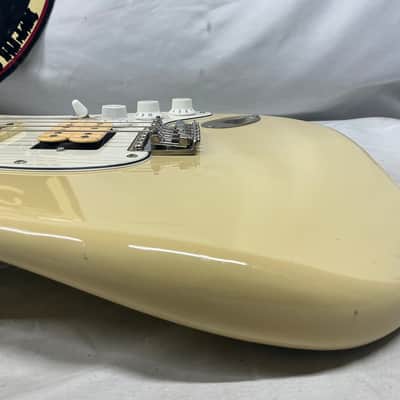 Fernandes FST-60 fst60 S-style Guitar image 17
