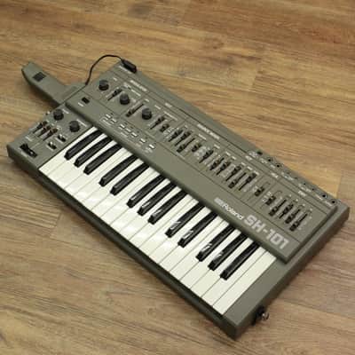 ROLAND SH-101 w/MG-1 [374898] [11/18]
