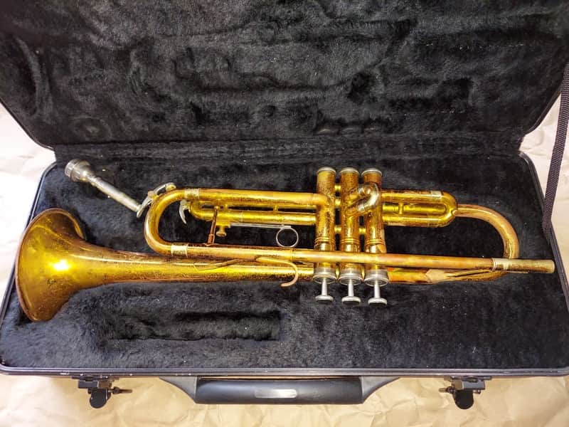 King Cleveland 600 Bb Trumpet, USA, Brass with Case, Good playing condition image 1