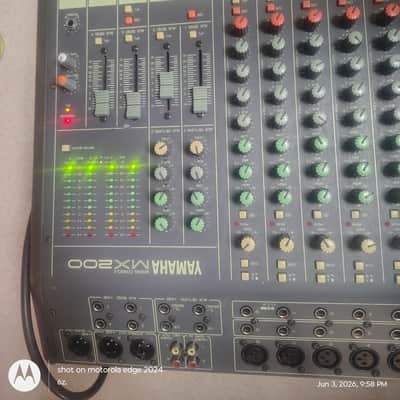 Yamaha MX200-12 Mixer (8 Preamps) image 2