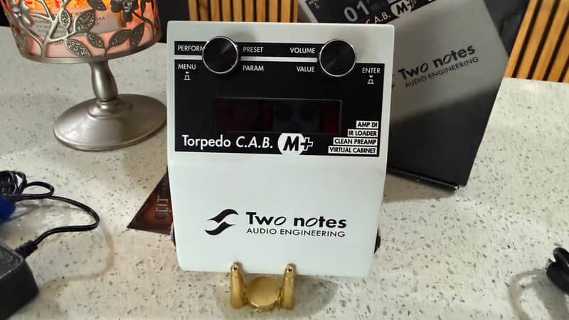 Two Notes Torpedo C.A.B. M+ Speaker Simulator | Reverb
