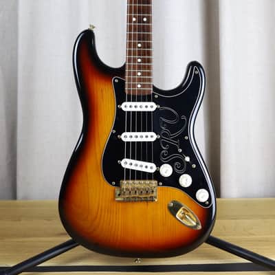 Fender Stevie Ray Vaughan Stratocaster with Pau Ferro Fretboard 1995 - 3-Color Sunburst image 3