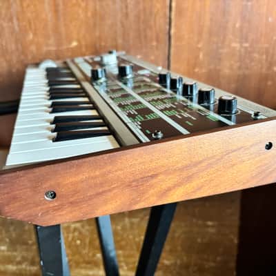 Korg Microkorg Synthesizer/Vocoder w/ mic power supply image 12