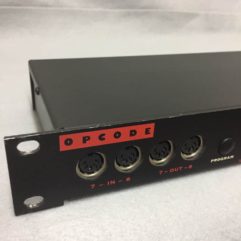 Opcode Studio 128X Midi Patchbay 80's - Black image 1