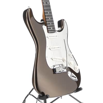 Fender American Ultra II Stratocaster, Ebony Fingerboard, Texas Tea (M8)(36401) (36401) image 4