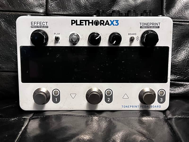 TC Electronic Plethora X3 TonePrint Multi-Effects Pedalboard 2022 - Present - White image 1