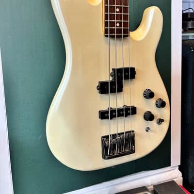 Fender Power Jazz Bass Special - 1987 - Frost White image 4