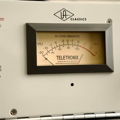 Universal Audio LA-2A Leveling Amplifier / Optical Compressor 2000 - Present - Gray image 2