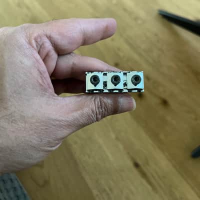 Floyd Rose Original Tremolo Bridge System with R2 Nut 42mm Block - Chrome - Germany image 11