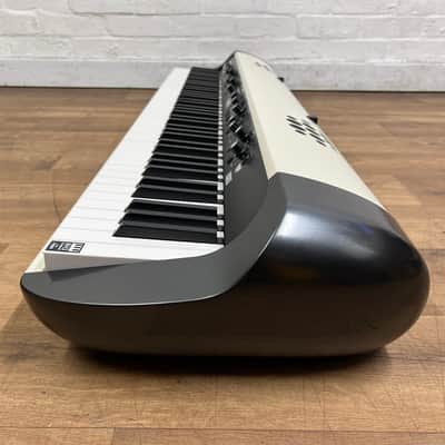 Korg SV2S 88 Stage Piano With Speakers; Serial No: 3460 | Second Hand image 6