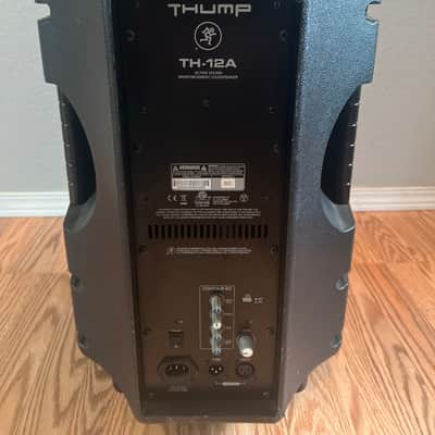 Mackie TH-12A 12" 400-Watt 2-Way Powered Loudspeaker 2011 - 2014 - Black image 2