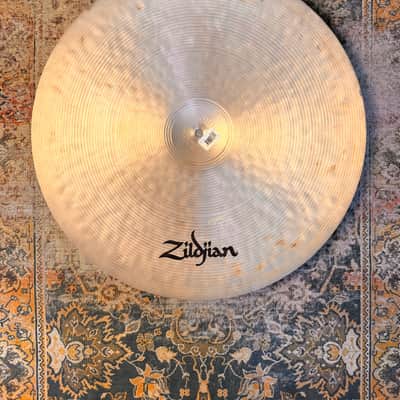 Zildjian K CONSTANTINOPLE 22” MEDIUM THIN HIGH 2494 g LIGHT COMPLEX Smoky CRASHABLE image 2