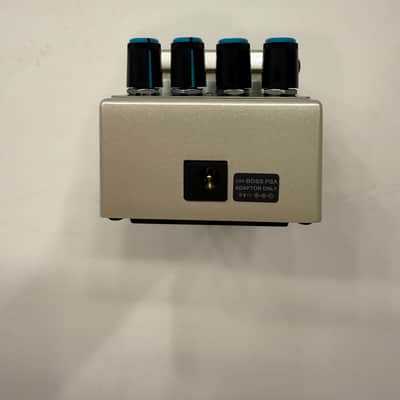 Boss Roland DD-3T Digital Delay Echo Guitar Effect Pedal + Original Box image 6