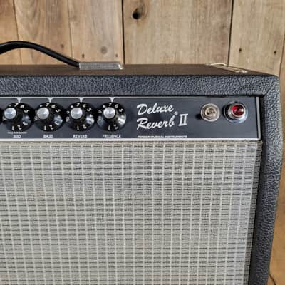 Fender Deluxe Reverb II 2-Channel 20-Watt 1x12" Guitar Combo 1981 - 1986 - Black image 8