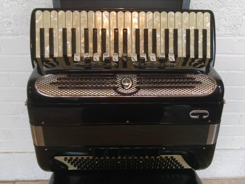 Giulietti F115 LMMH 120 bass accordion image 1