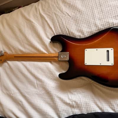 Fender Player Stratocaster 2021 - 3 Tone Sunburst - Excellent Condition - Fender Gig Bag image 5