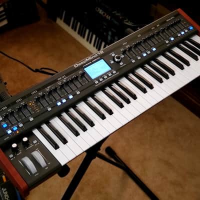 MUST SEE!!! BEHRINGER DEEPMIND 12 IN NEW CONDITION STILL IN FACTORY BOX!
