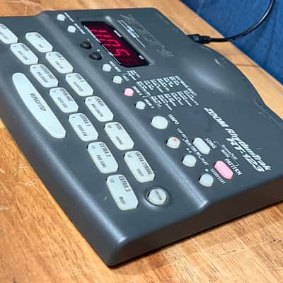 Zoom RT-123 Drum & Bass Machine - Black image 3