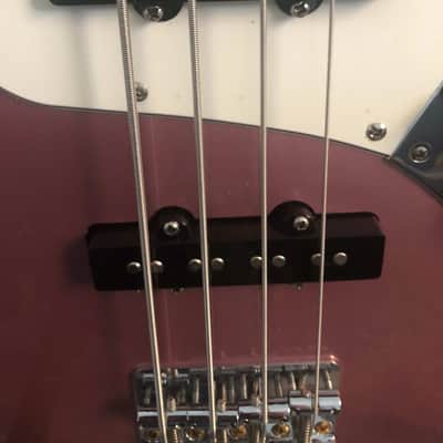 Squier Jazz bass 2022 - Burgundy Mist image 4